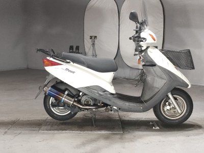 Yamaha AXIS TREAT