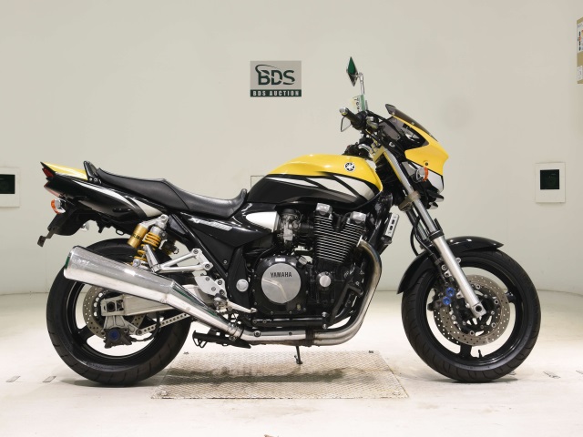 Yamaha XJR1300