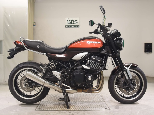 Kawasaki Z900RS
