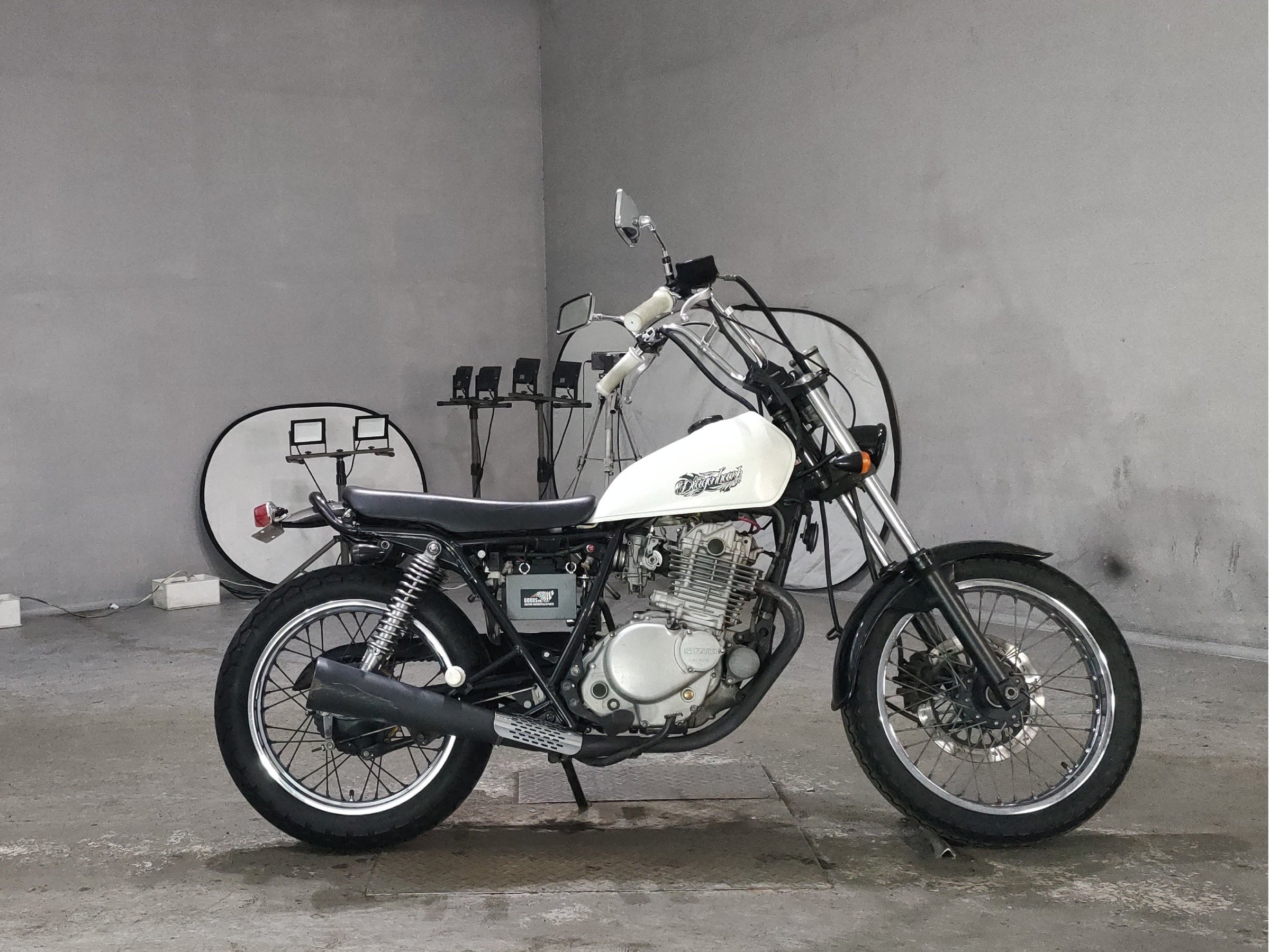 Suzuki GLASSTRACKER BIG BOY