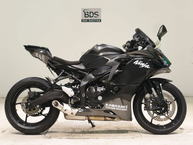 Kawasaki NINJA ZX-25R KRT