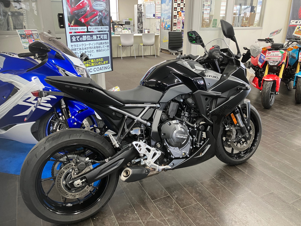 Suzuki GSX-8R — фото 2