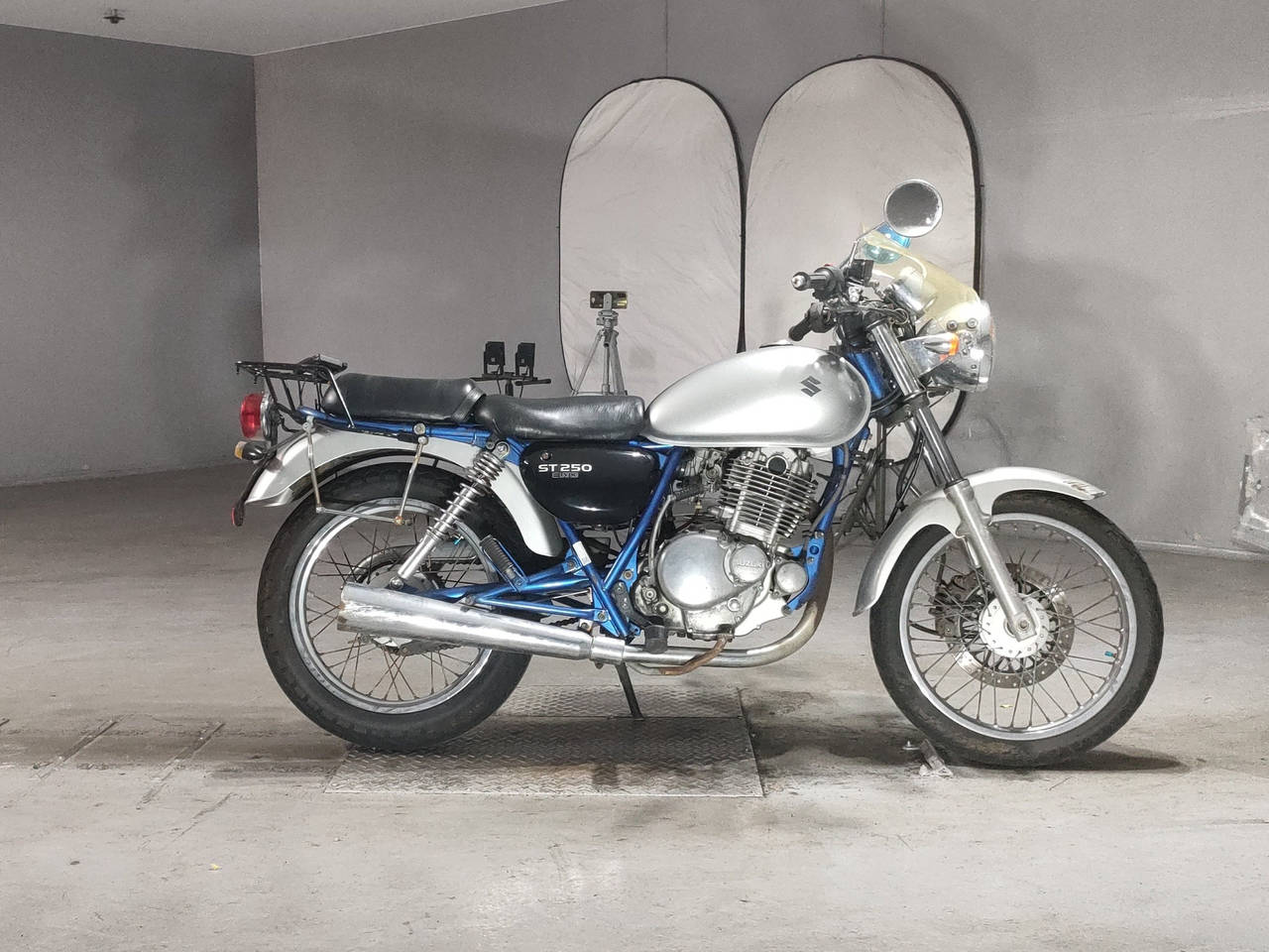 Suzuki ST250E