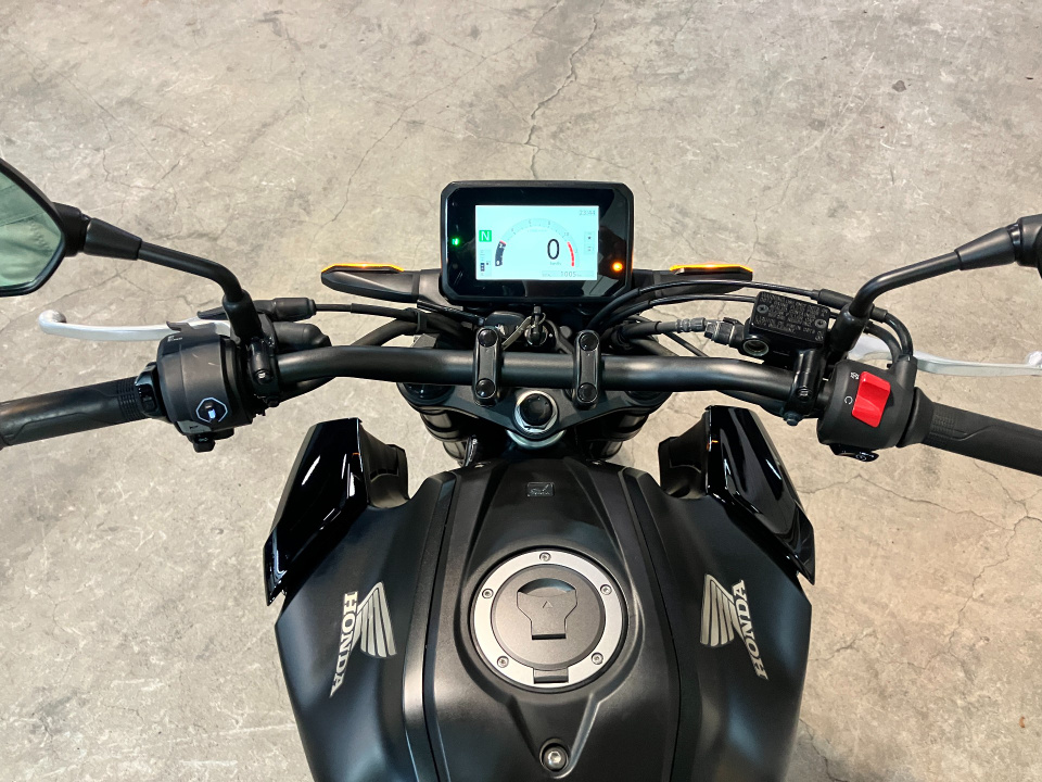 Honda CB125R — фото 30