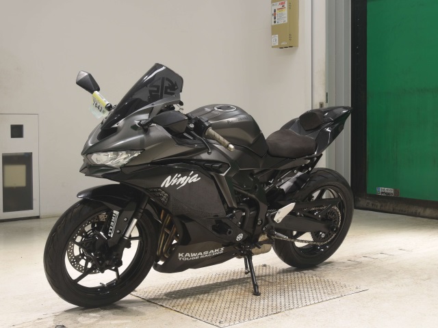 Kawasaki NINJA ZX-25R KRT — фото 4