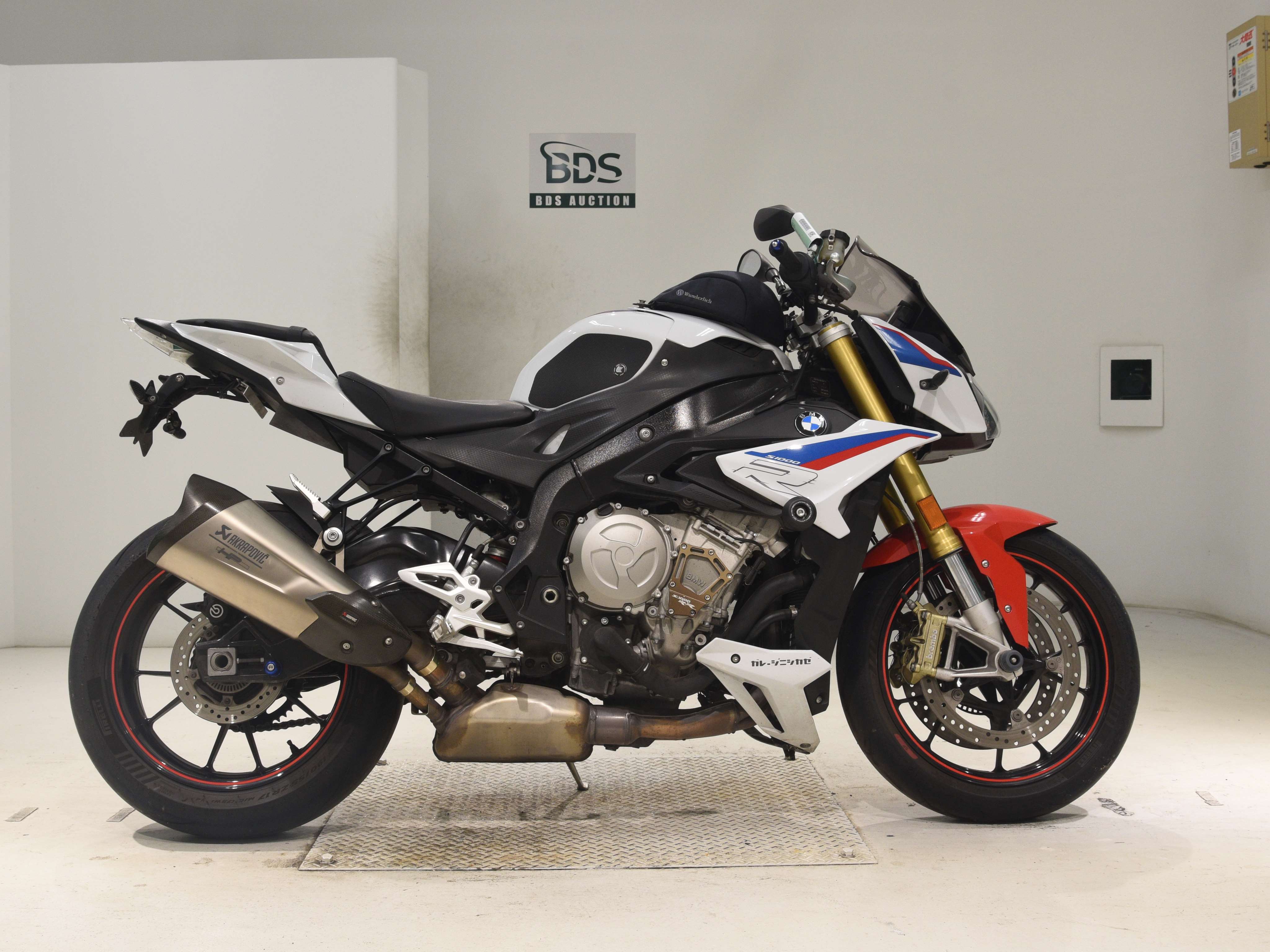 BMW S1000R