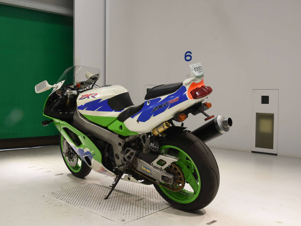 0002] Kawasaki ZXR750 - ZX750J-031044