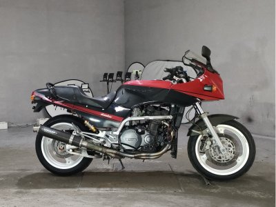 Kawasaki GPZ900R