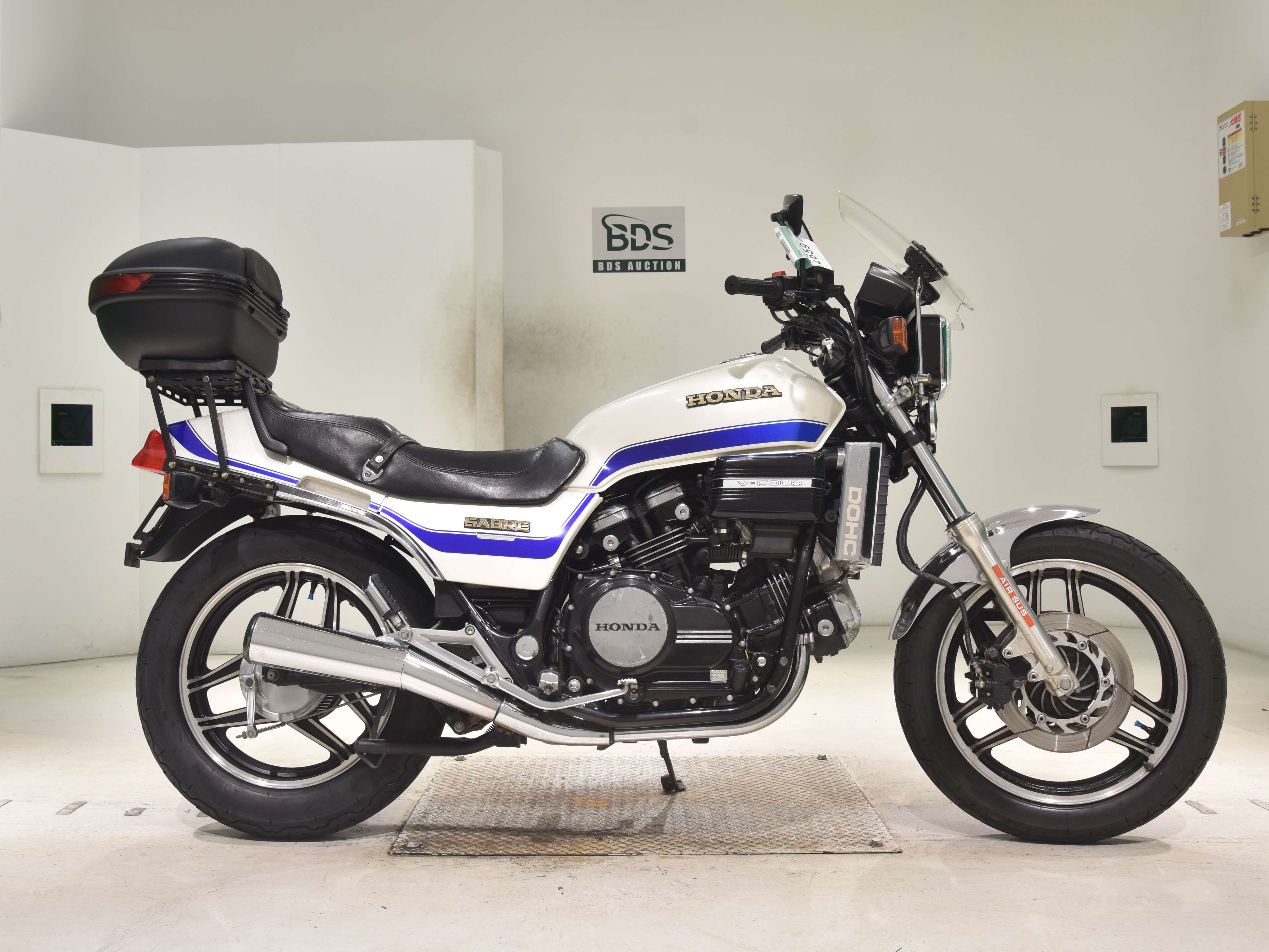 Honda VF750S SABER