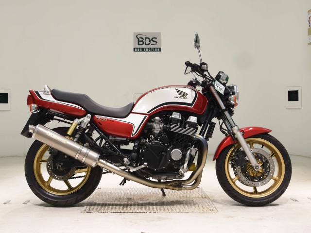 Honda CB750SF