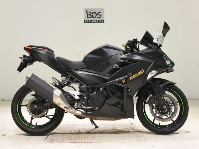 Kawasaki NINJA 400