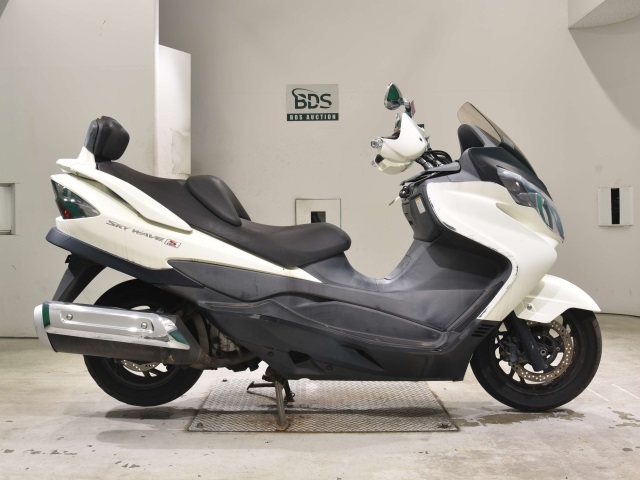 Suzuki SKYWAVE 250S