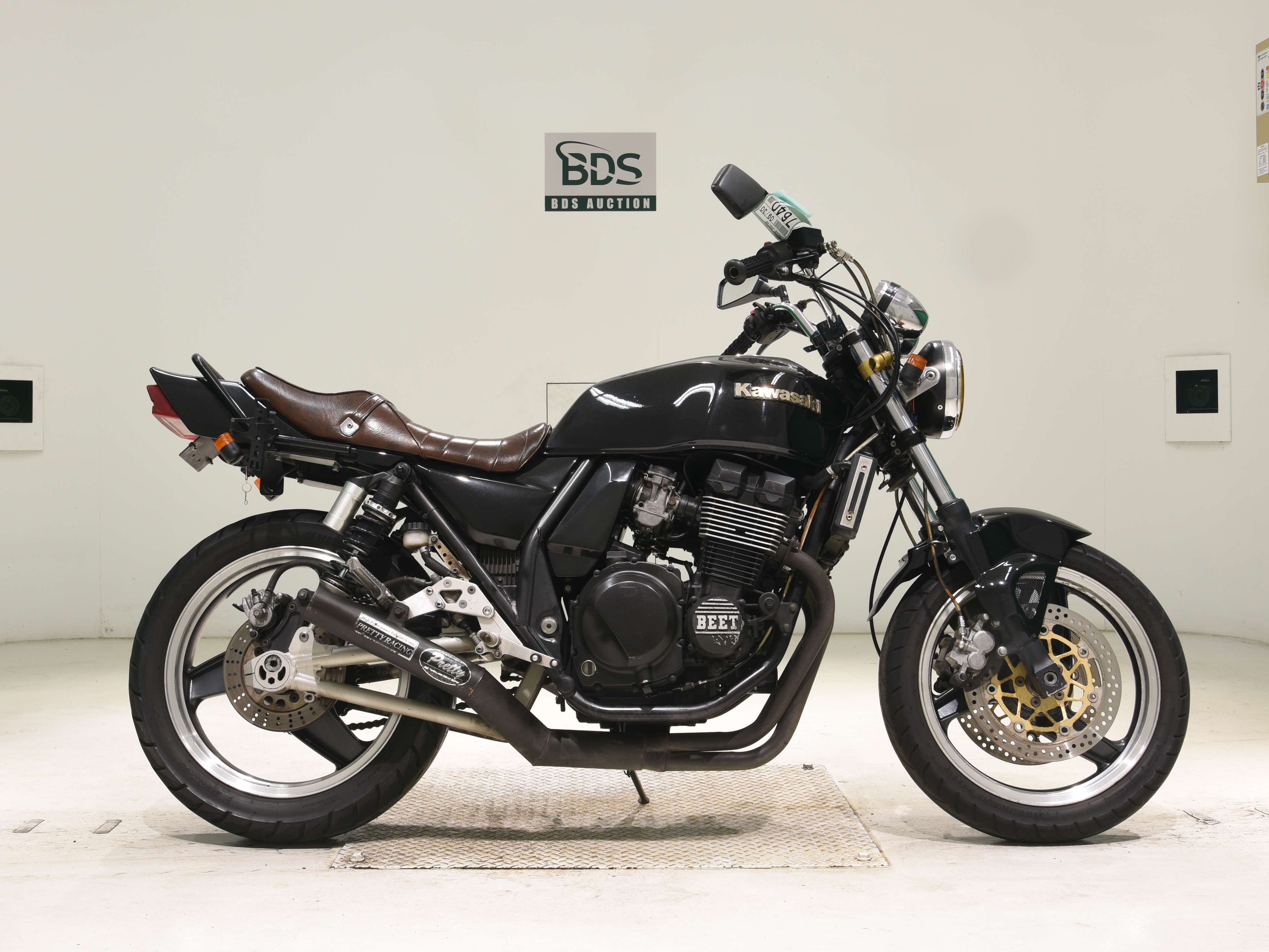 Kawasaki ZRX400