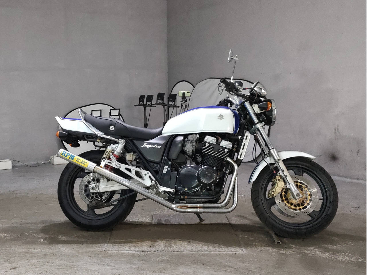Suzuki GSX400 IMPULSE