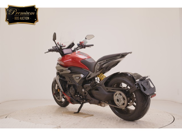 Ducati DIAVEL V4 — фото 6