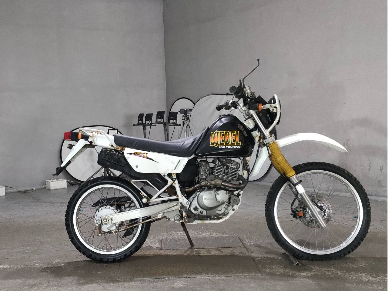 Suzuki DJEBEL200