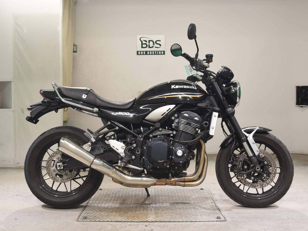 Kawasaki Z900RS