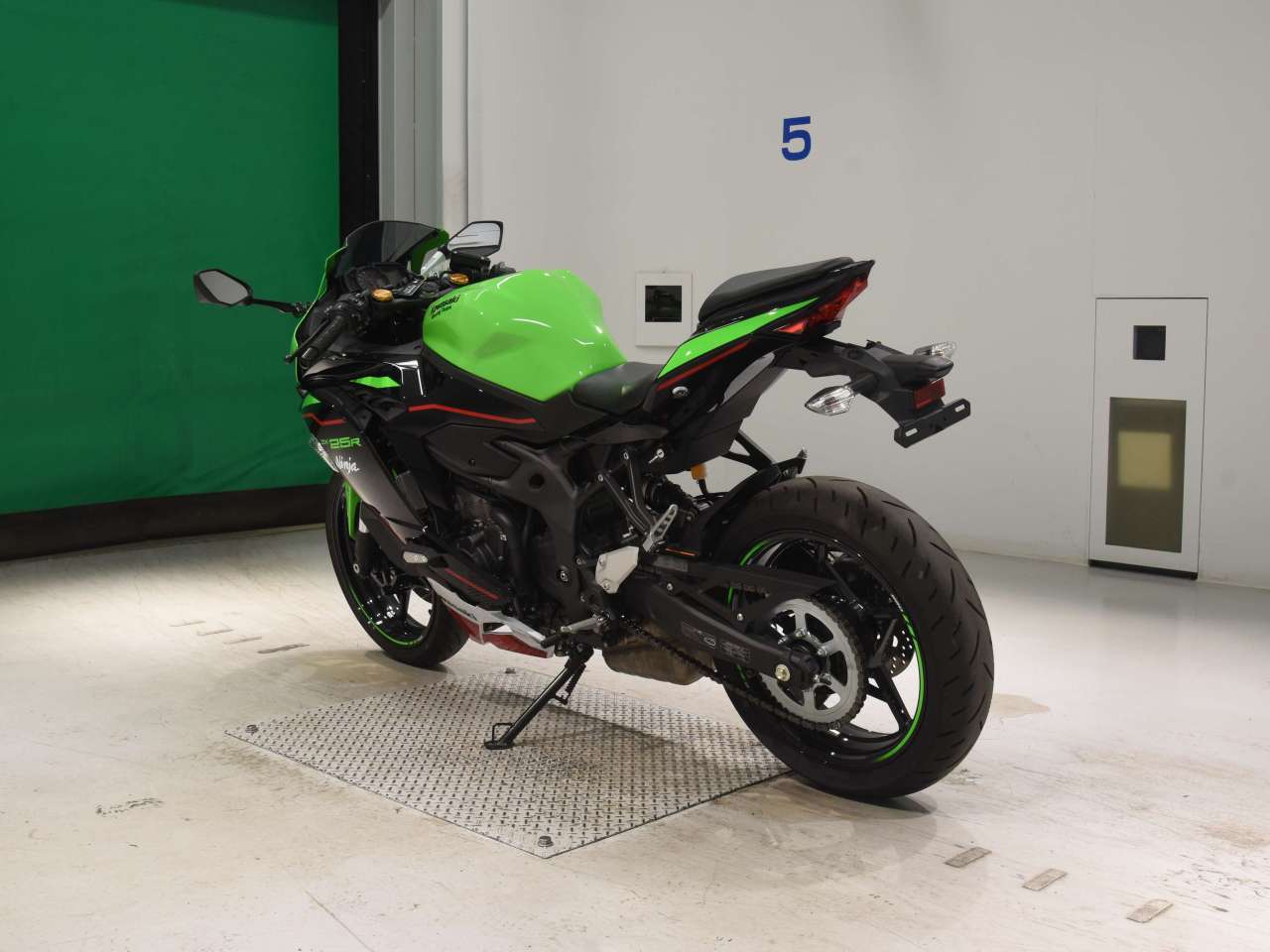 2670] Kawasaki NINJA ZX-25R - ZX250E-A19824