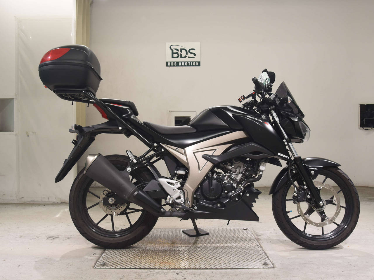Suzuki GSX-S125