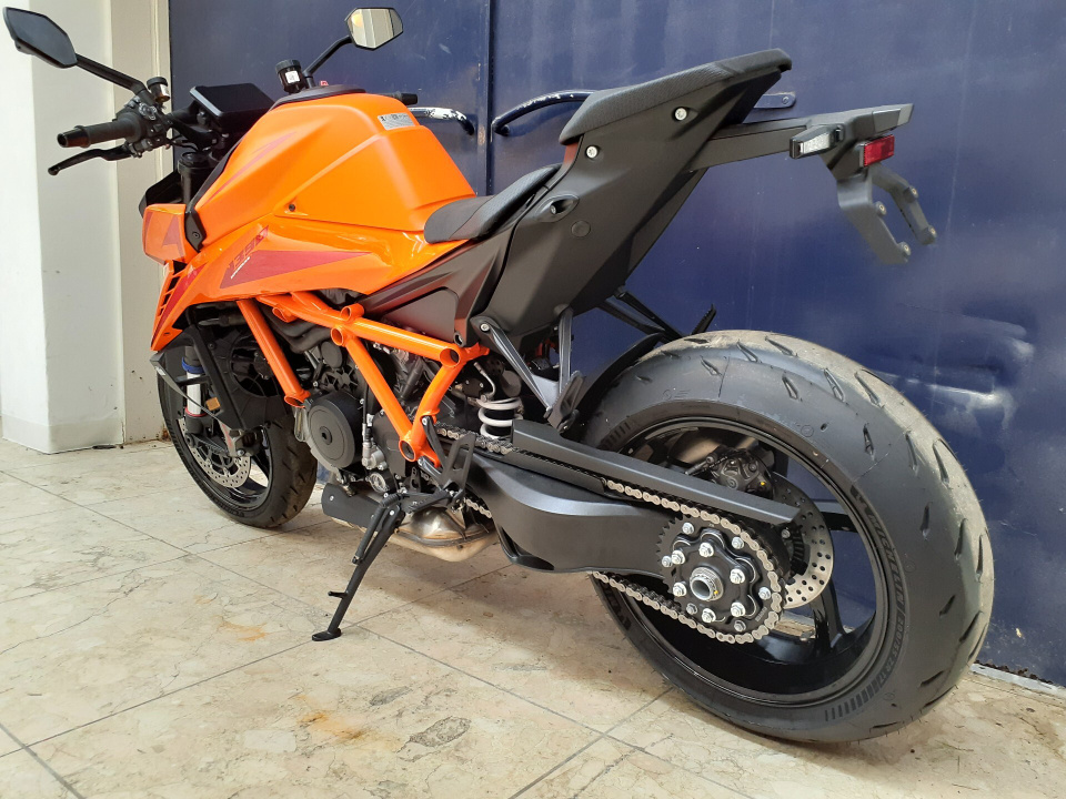 KTM 1390S DUKE EVO — фото 6