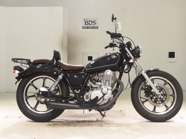 Yamaha SR 400