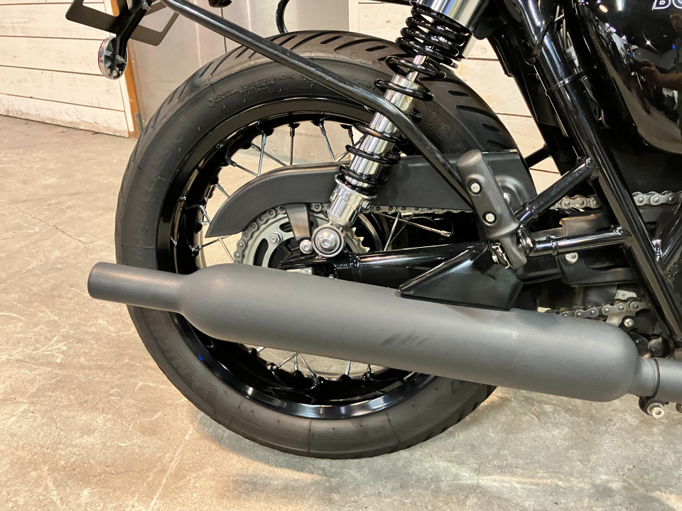 Triumph TRYANPH BONNEVILLE T120B — фото 11