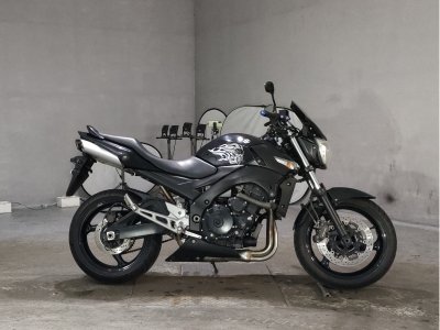 Suzuki GSR400