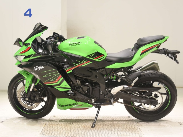 Kawasaki ZX-4RR — фото 2