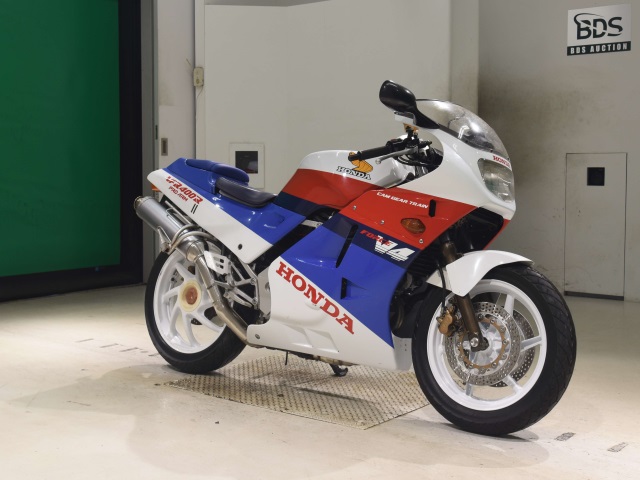 Honda VFR400R — фото 3