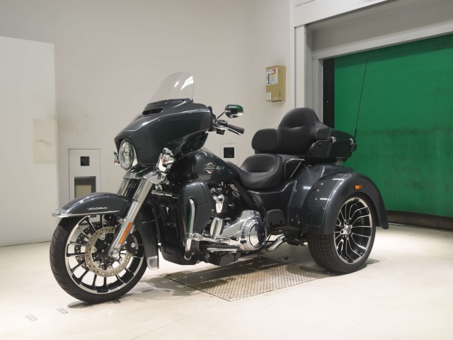 HD ELECTRA GLIDE FLHTCU1870 TRIKE — фото 4