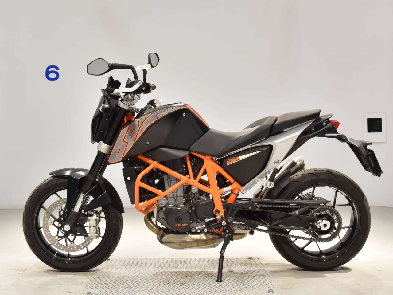 Ktm 690 duke 2015. Ктм дюк 690. Ктм 690 дюк 2021. Фильтр на ktm duke 690 r 2007. Duke 690 характеристики.