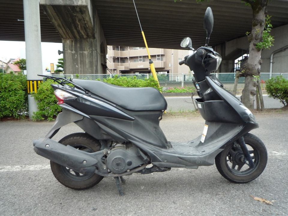 Suzuki V125S