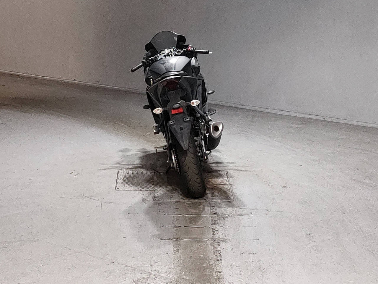 [5568] Yamaha YZF-R25 - RG43J-009534