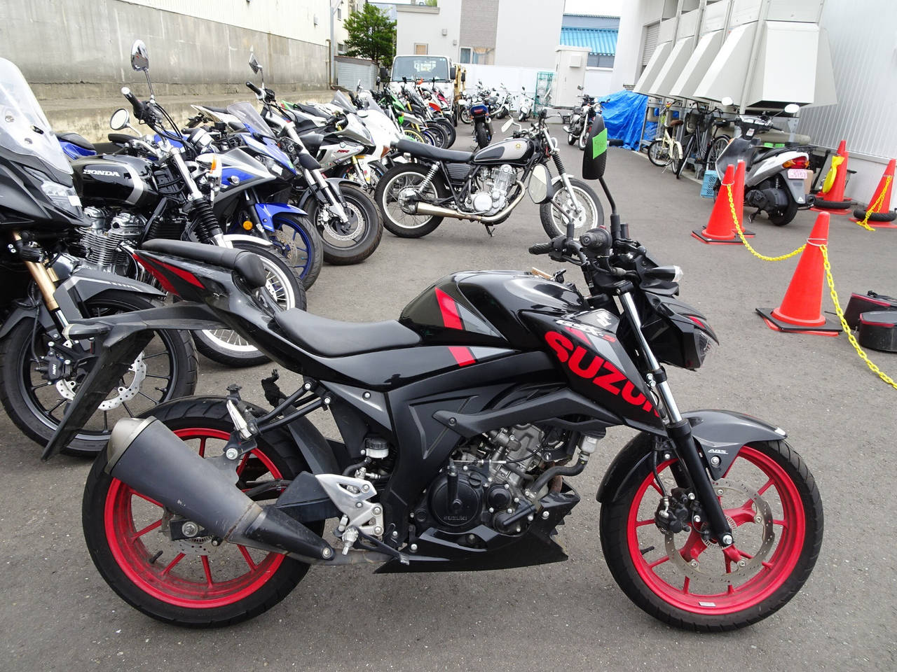 Suzuki GSX-S125A