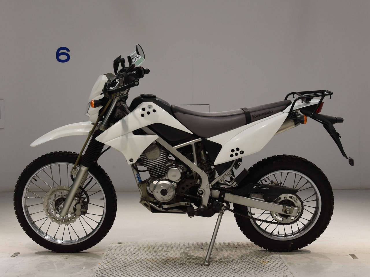 KLX125 外装 フルセット ホワイト キズあり KLX125 外装 フルセット ホワイト キズあり KLX125 外装 フルセット