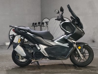 Honda ADV 150