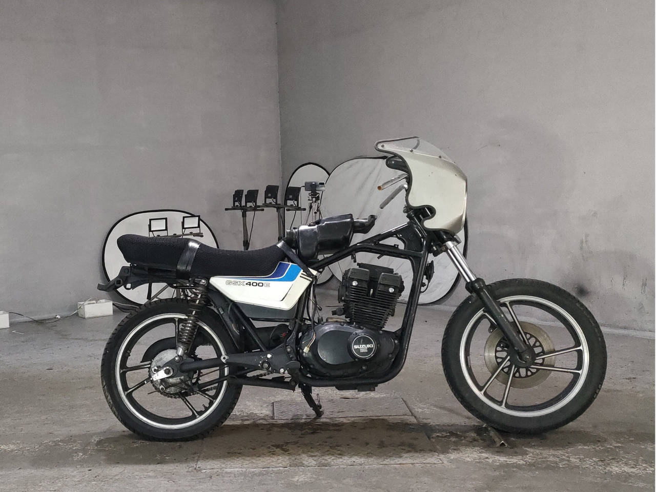 Suzuki GSX400E