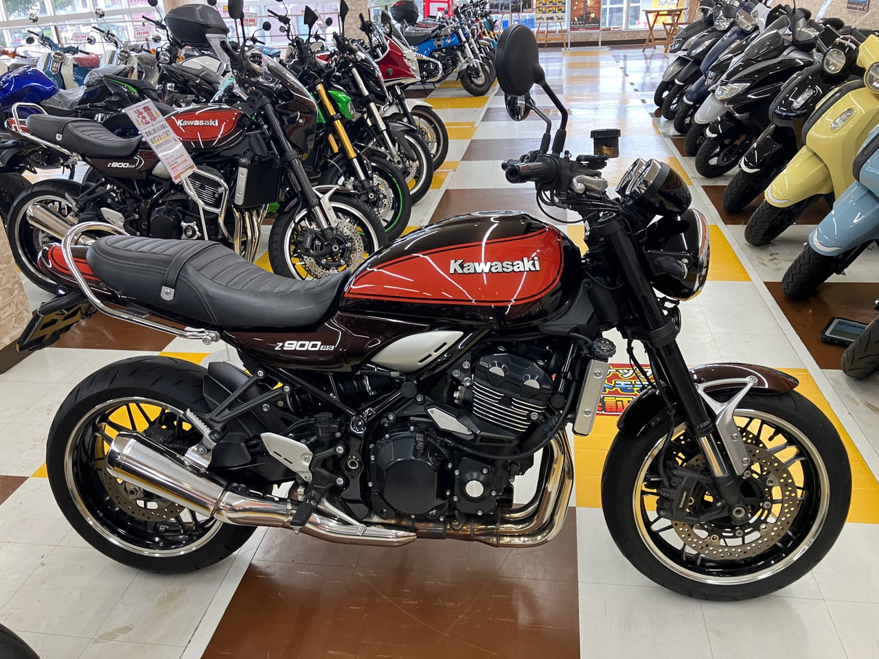 Kawasaki Z900RS