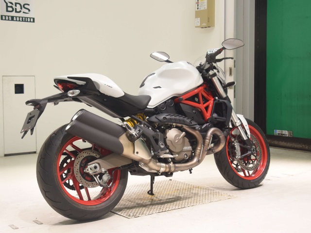 Ducati MONSTER 821 — фото 5