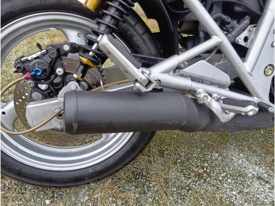 Suzuki GSX250S KATANA — фото 12