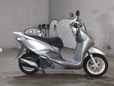 Honda LEAD125