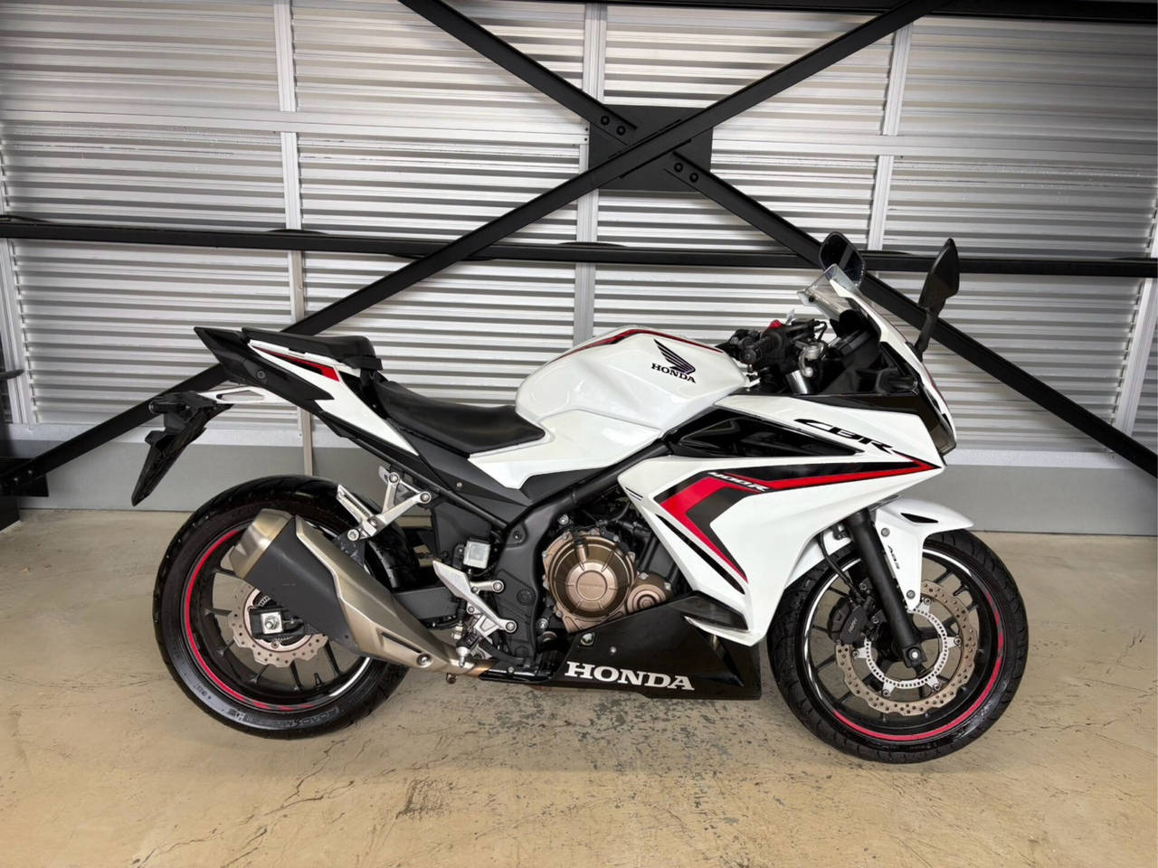 Honda CBR400RA