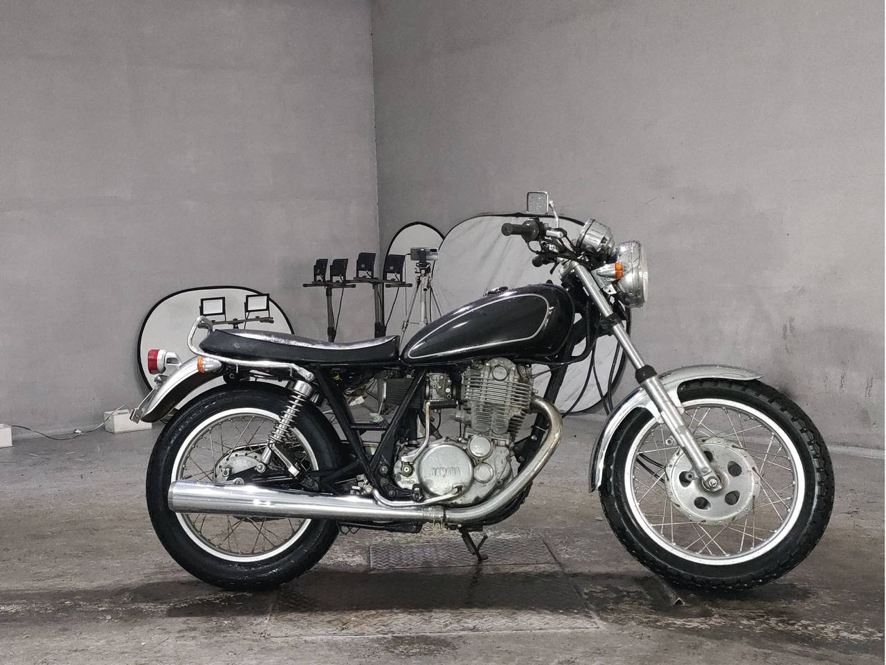 Yamaha SR400