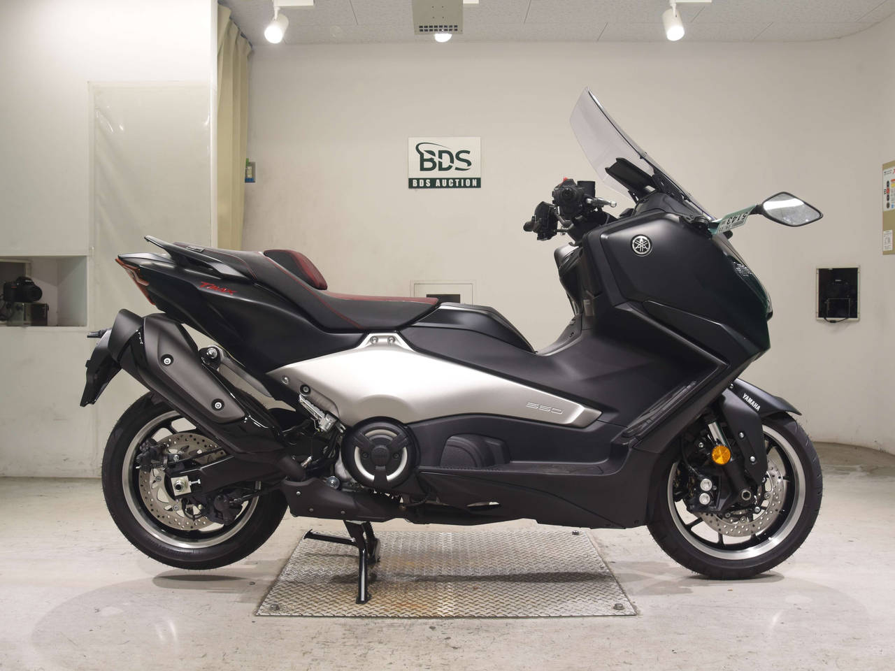 Yamaha T-MAX560