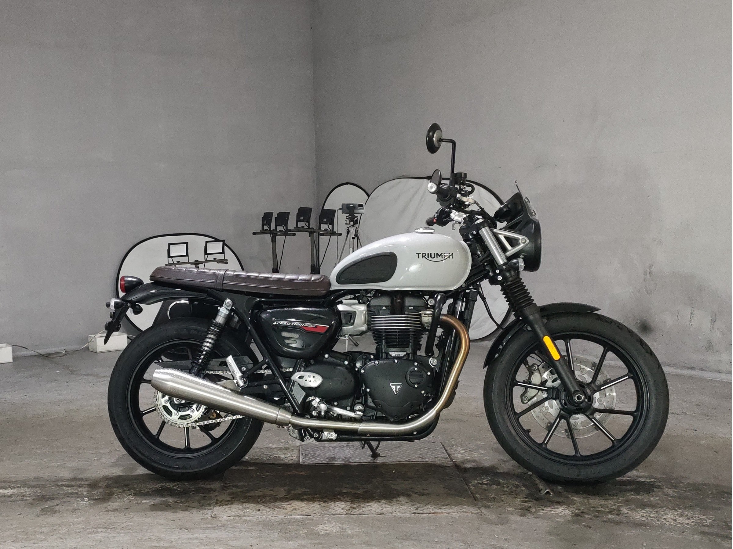 Triumph SPEED TWIN 900