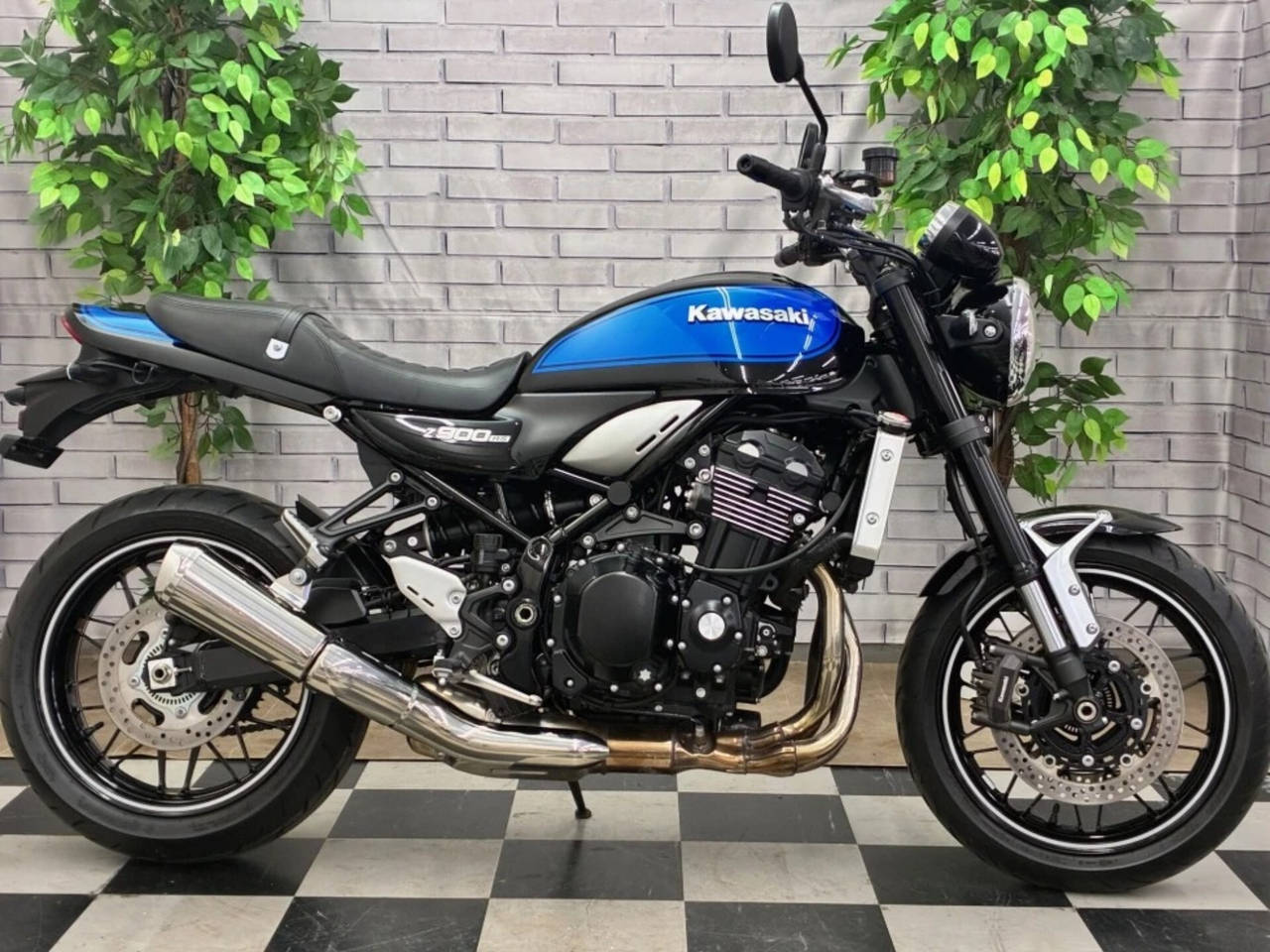 Kawasaki Z900RS