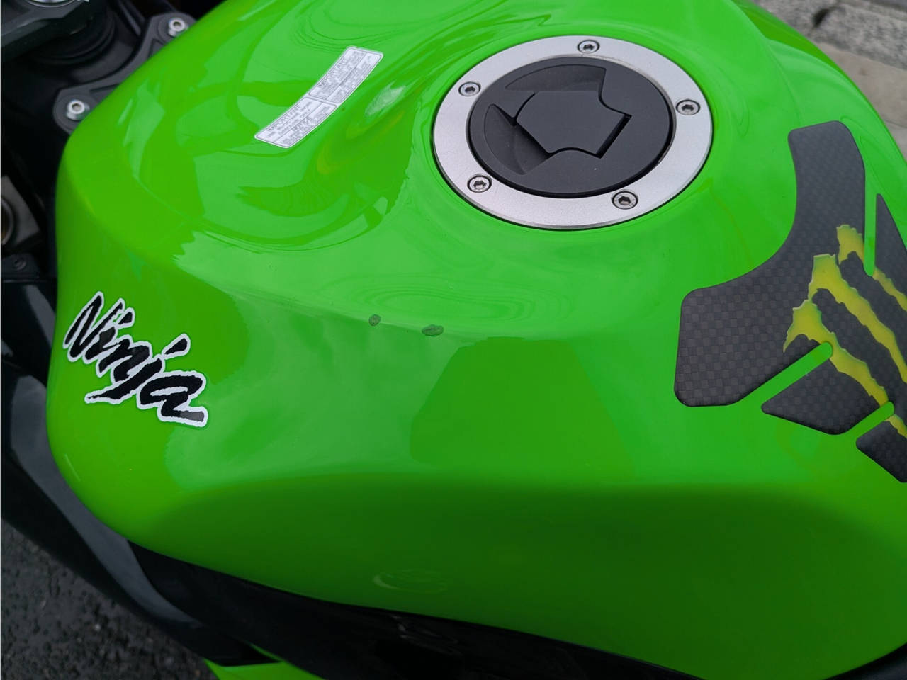 0212] Kawasaki NINJA ZX-6R - JKBZX636EFA005204
