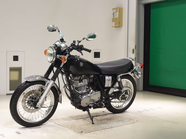 Yamaha SR400 — фото 4