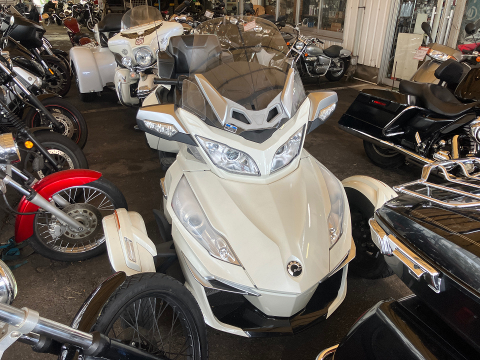 Can-Am SPYDER RT-S — фото 4
