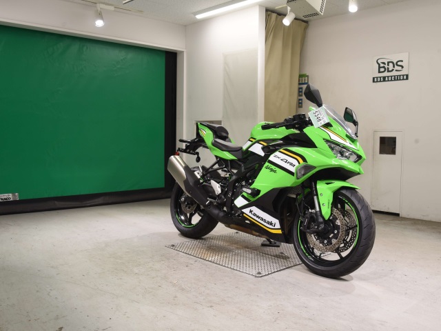 Kawasaki ZX-4RR — фото 3